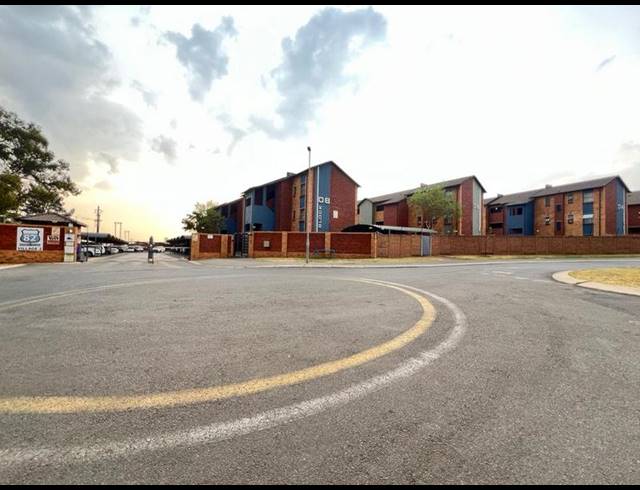 2 BEDROOM PROPERTY TO RENT IN KIBLER PARK